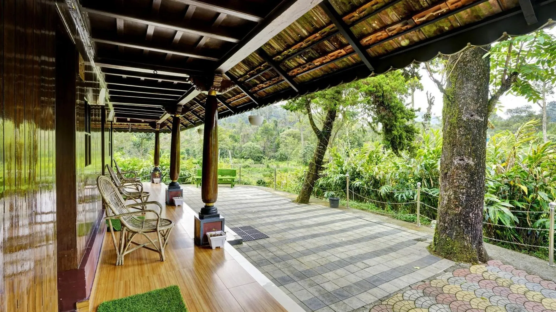 Super Collection O Kunchithanny Road Munnar Formerly Indeevaram Resort Anachal Hotel