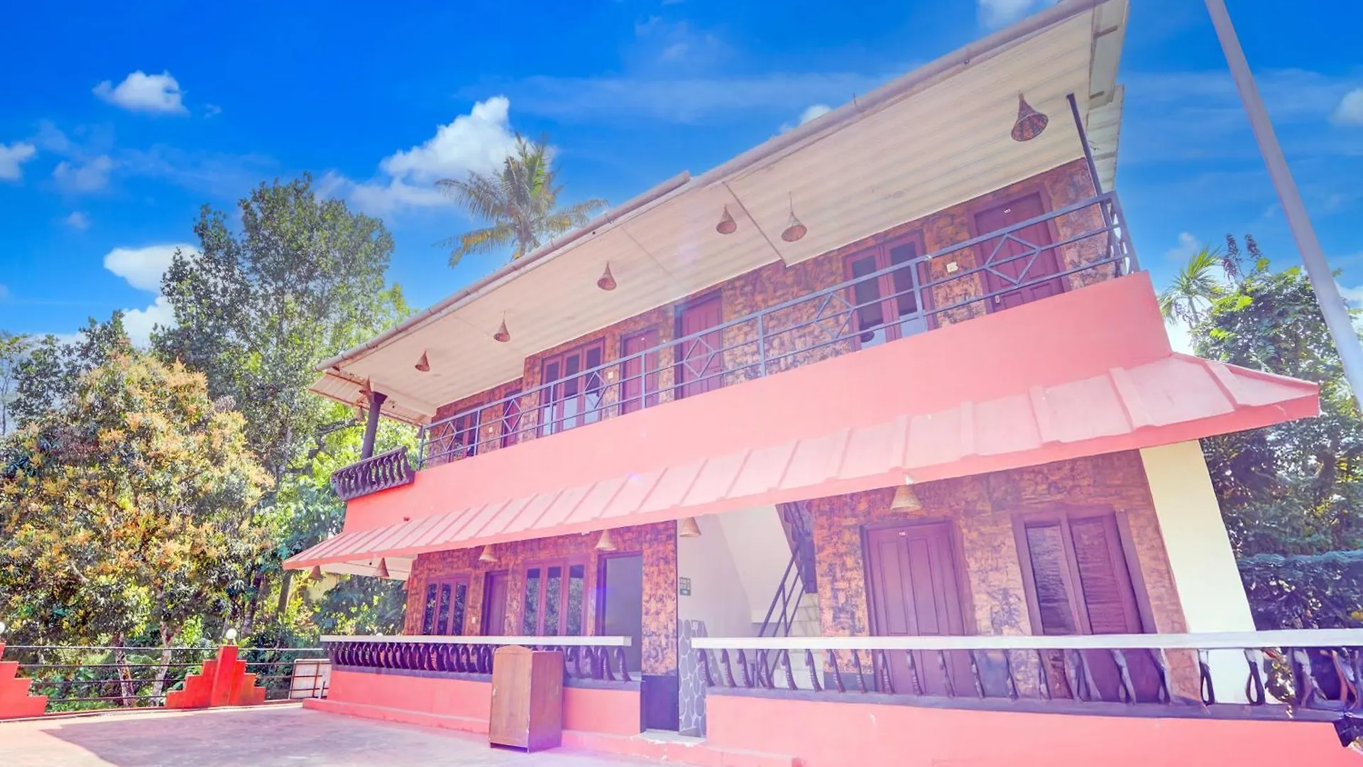 Super Collection O Kunchithanny Road Munnar Formerly Indeevaram Resort Anachal Hotel