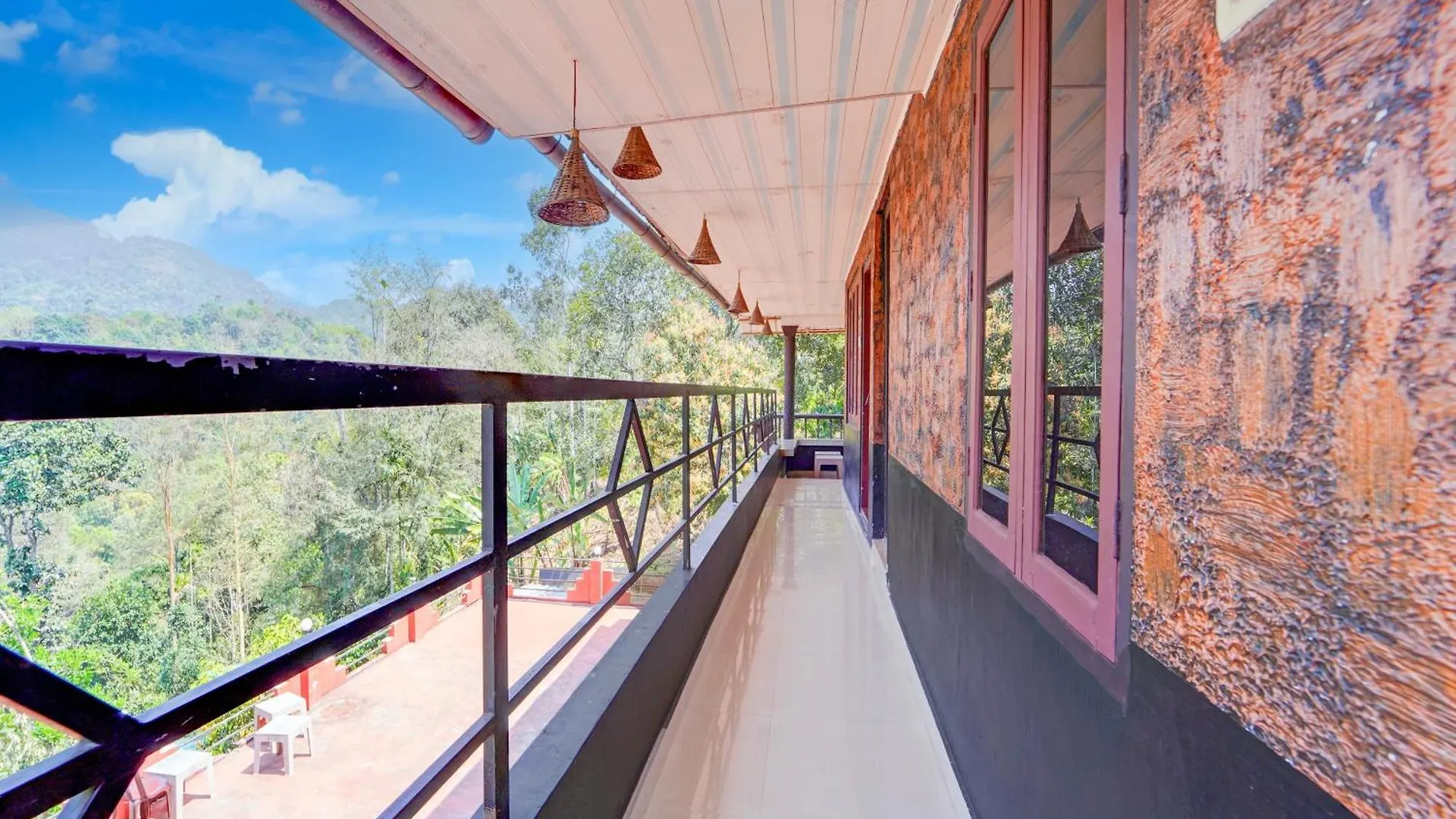 Hotel Super Collection O Kunchithanny Road Munnar Formerly Indeevaram Resort Anachal