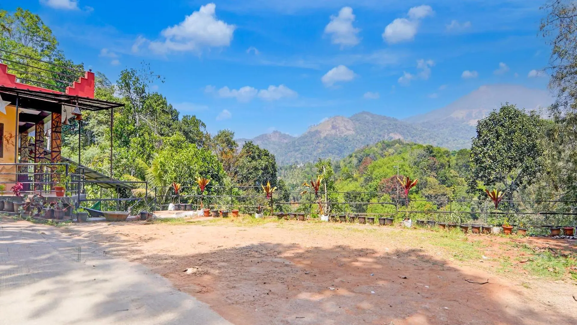 Super Collection O Kunchithanny Road Munnar Formerly Indeevaram Resort Anachal Hotel