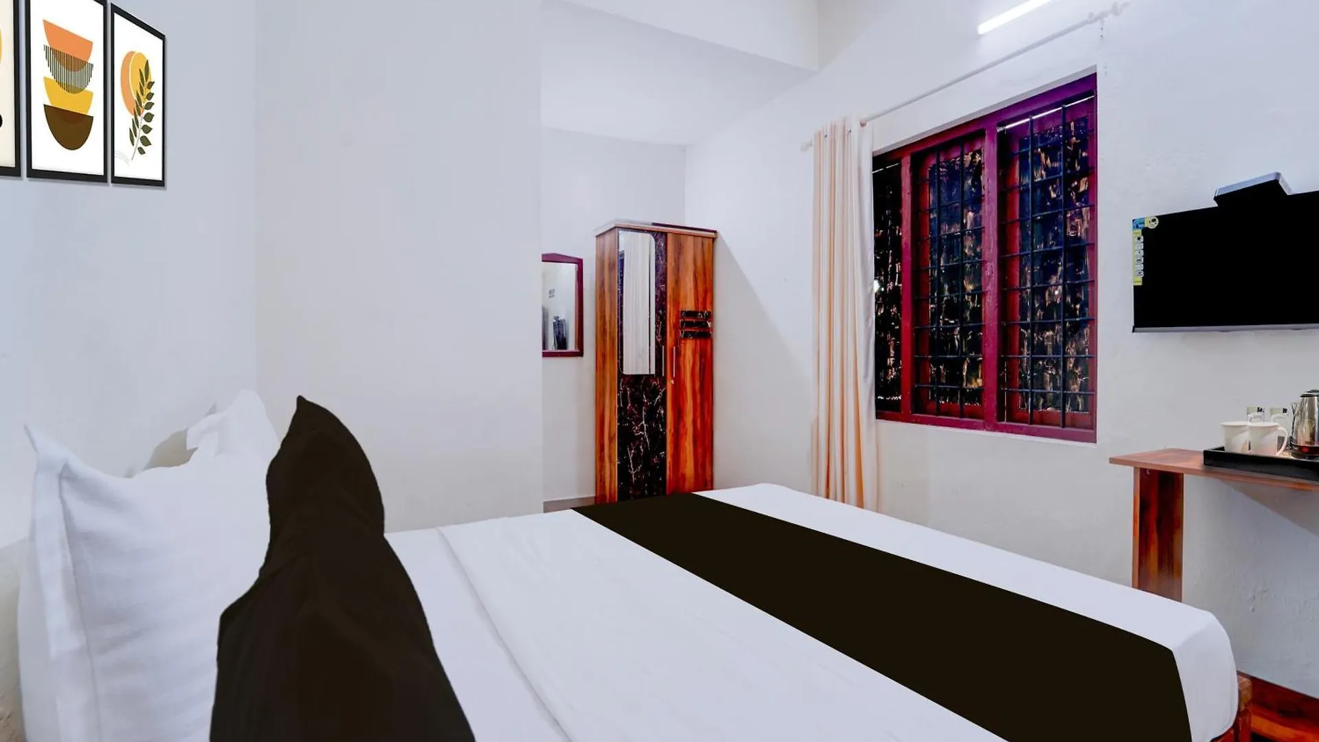 *** Hotel Super Collection O Kunchithanny Road Munnar Formerly Indeevaram Resort Anachal India